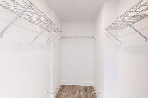 Photo 10 at 1407E - 20 Gatineau Drive, Beverley Glen, Vaughan