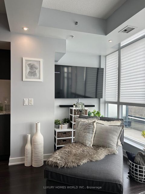 Photo 11 at 907 - 11 Superior Avenue, Mimico, Toronto