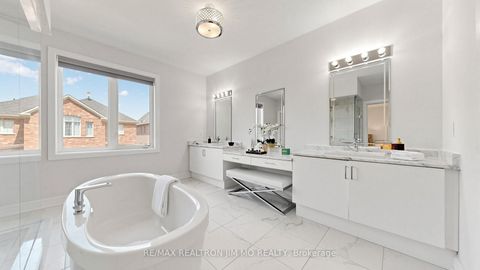 Photo 29 at 16 Farrell Road, Patterson, Vaughan