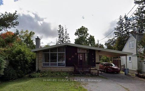 Photo 1 at 74 Richmond Street, Mill Pond, Richmond Hill