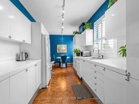 Photo 11 at 501 - 407 Walmer Road, Casa Loma, Toronto