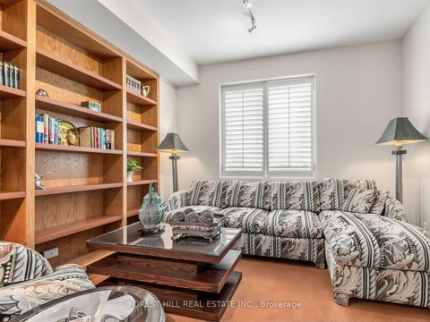 Photo 16 at 501 - 407 Walmer Road, Casa Loma, Toronto