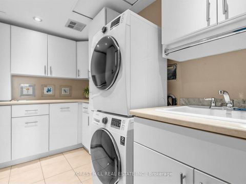 Photo 17 at 501 - 407 Walmer Road, Casa Loma, Toronto