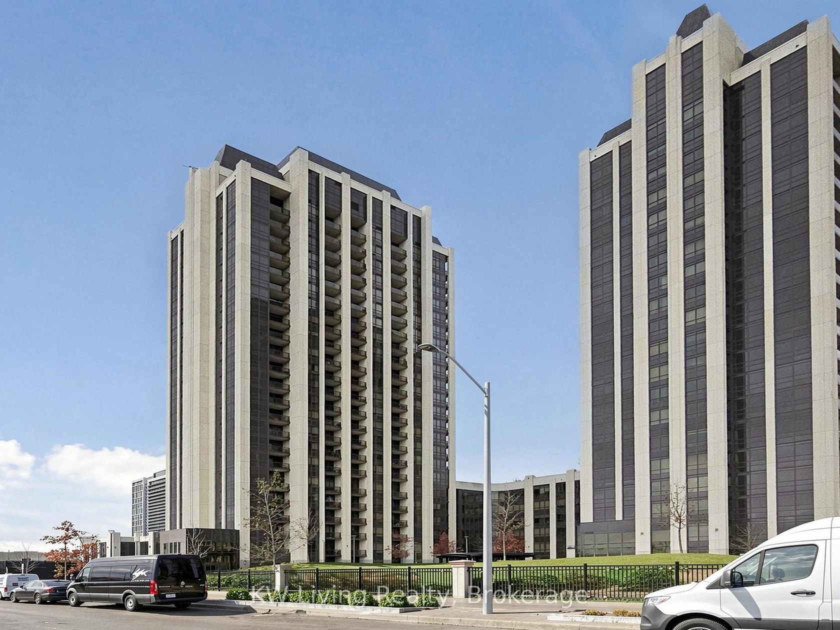 2104 - 9075 Jane Street, Concord, Vaughan photo 6