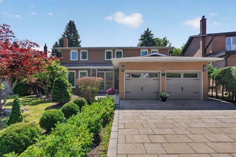 Photo 1 at 26 Saddletree Drive, Steeles, Toronto