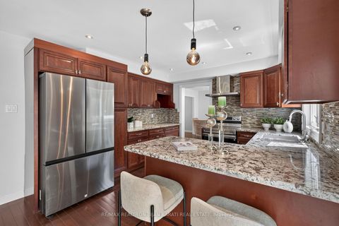 Photo 19 at 26 Saddletree Drive, Steeles, Toronto