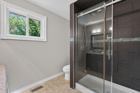 Photo 36 at 26 Saddletree Drive, Steeles, Toronto