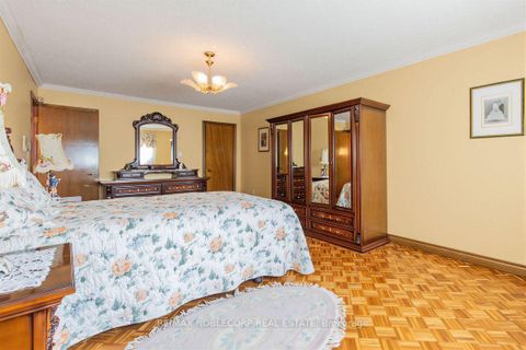 Photo 26 at 256 Airdrie Drive, East Woodbridge, Vaughan