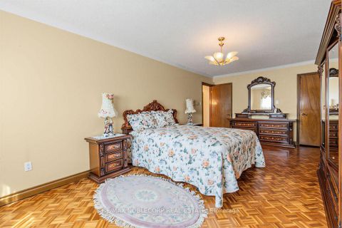 Photo 27 at 256 Airdrie Drive, East Woodbridge, Vaughan