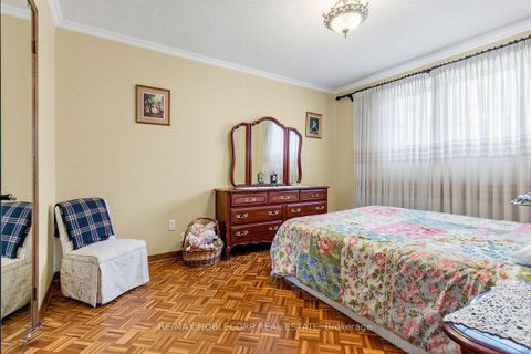 Photo 33 at 256 Airdrie Drive, East Woodbridge, Vaughan