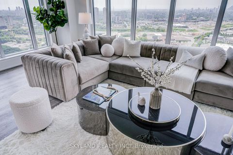 Photo 20 at PH 09 - 30 Inn On The Park Drive, Don Mills, Toronto