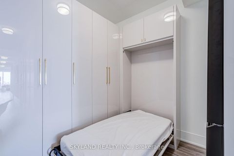 Photo 25 at PH 09 - 30 Inn On The Park Drive, Don Mills, Toronto