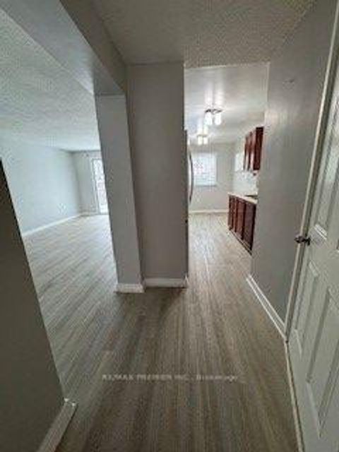 Photo 7 at 34 Argyle Road, Sunnidale, Barrie