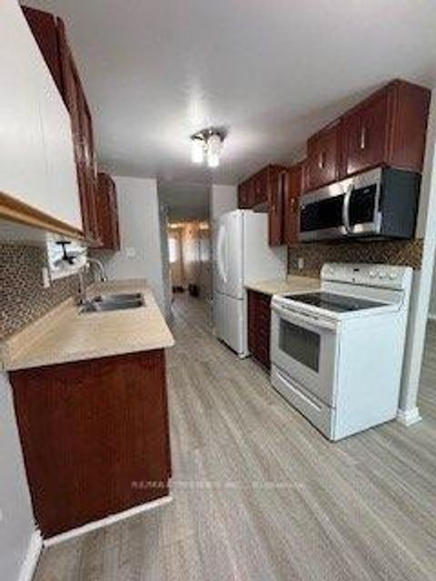 Photo 8 at 34 Argyle Road, Sunnidale, Barrie