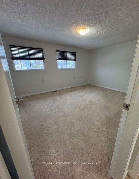 Photo 13 at 34 Argyle Road, Sunnidale, Barrie