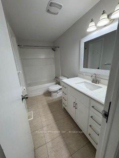 Photo 16 at 34 Argyle Road, Sunnidale, Barrie