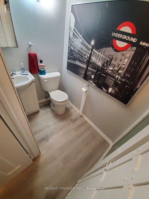 Photo 21 at 34 Argyle Road, Sunnidale, Barrie