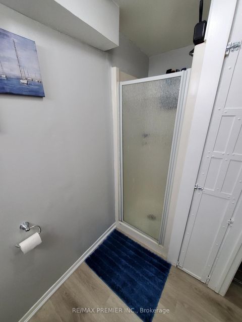 Photo 22 at 34 Argyle Road, Sunnidale, Barrie