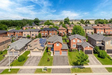 Photo 33 at 27 Michelle Drive, Painswick South, Barrie