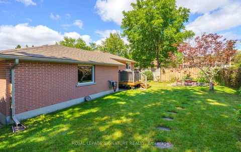 Photo 36 at 5 Manorwood Road, Bendale, Toronto