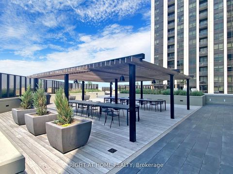 Photo 6 at 106 - 9075 Jane Street, Concord, Vaughan