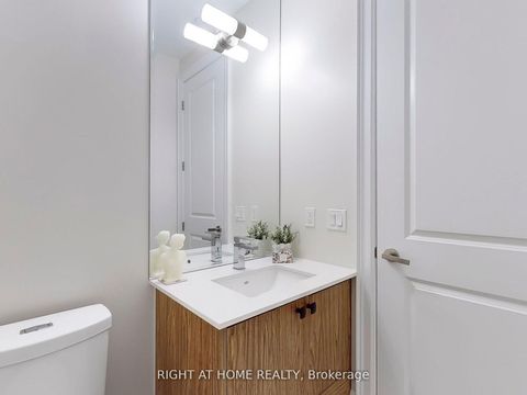 Photo 7 at 106 - 9075 Jane Street, Concord, Vaughan