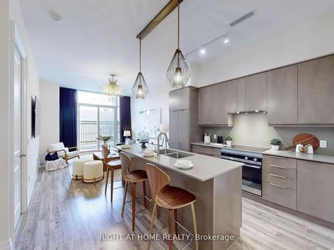 Photo 9 at 106 - 9075 Jane Street, Concord, Vaughan