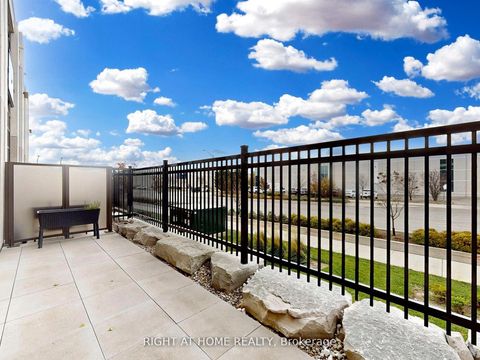Photo 14 at 106 - 9075 Jane Street, Concord, Vaughan