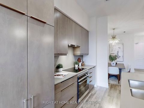 Photo 18 at 106 - 9075 Jane Street, Concord, Vaughan