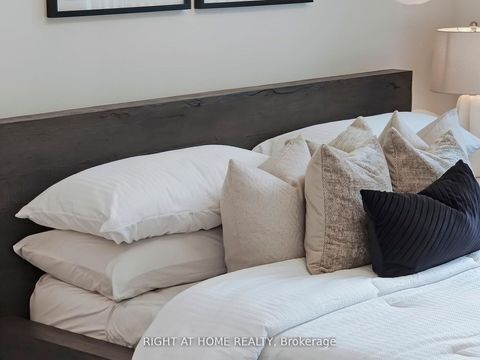 Photo 28 at 106 - 9075 Jane Street, Concord, Vaughan