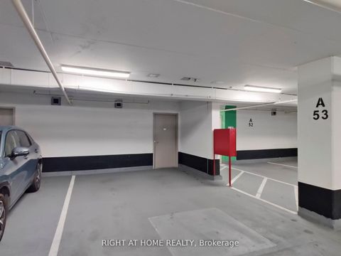 Photo 31 at 106 - 9075 Jane Street, Concord, Vaughan