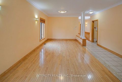 Photo 9 at 42 Oak Avenue, South Richvale, Richmond Hill