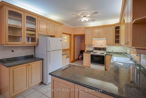 Photo 14 at 42 Oak Avenue, South Richvale, Richmond Hill