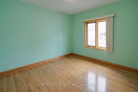 Photo 22 at 42 Oak Avenue, South Richvale, Richmond Hill