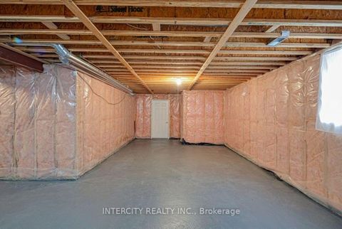 Photo 26 at 42 Oak Avenue, South Richvale, Richmond Hill