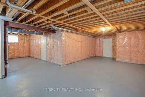 Photo 27 at 42 Oak Avenue, South Richvale, Richmond Hill