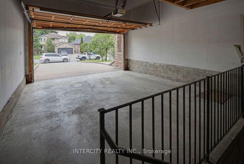Photo 33 at 42 Oak Avenue, South Richvale, Richmond Hill