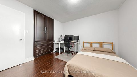 Photo 15 at 1906 - 390 Dixon Road, The Westway, Toronto