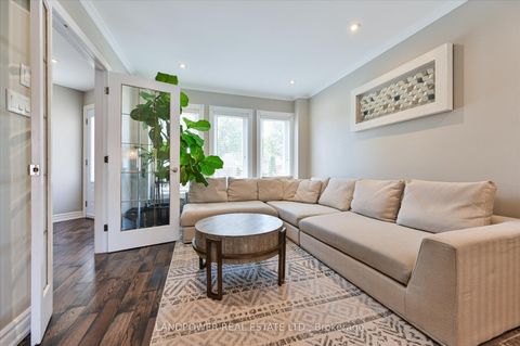 Photo 5 at 9 McCoy Court, Devonsleigh, Richmond Hill