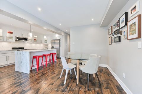 Photo 13 at 9 McCoy Court, Devonsleigh, Richmond Hill