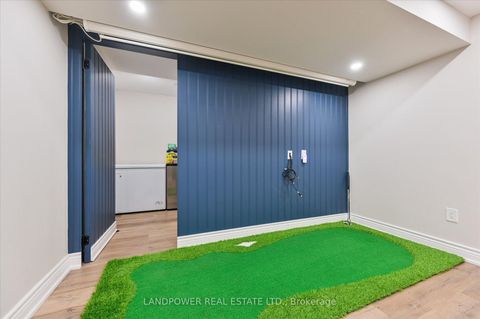 Photo 36 at 9 McCoy Court, Devonsleigh, Richmond Hill