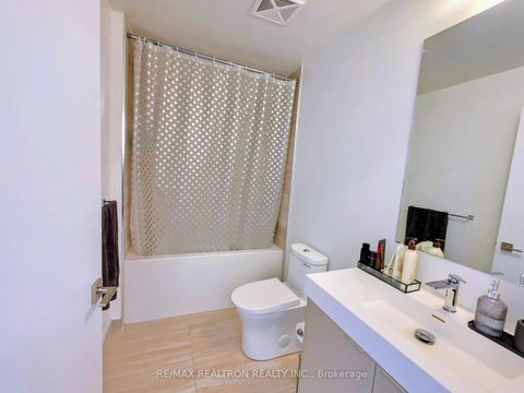Photo 7 at 2321 - 10 Abeja Street, Concord, Vaughan