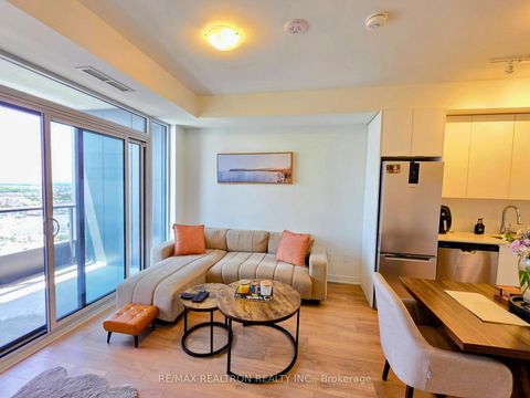 Photo 9 at 2321 - 10 Abeja Street, Concord, Vaughan