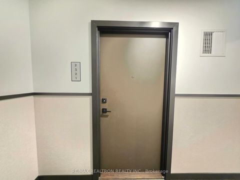 Photo 11 at 2321 - 10 Abeja Street, Concord, Vaughan