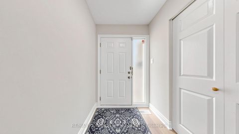 Photo 3 at 2571 Kennedy Road, Sullivan, Toronto