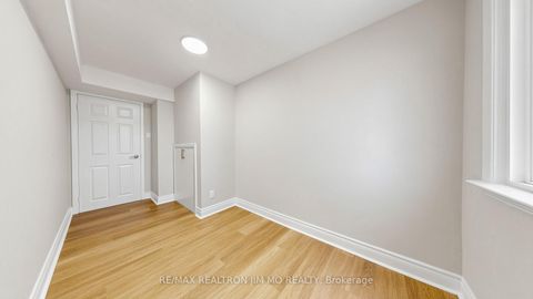Photo 17 at 2571 Kennedy Road, Sullivan, Toronto