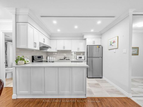 Photo 13 at 1711 - 256 Doris Avenue, Willowdale East, Toronto