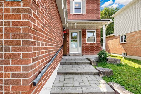 Photo 1 at 28 Ailsa Drive, Keswick North, Georgina