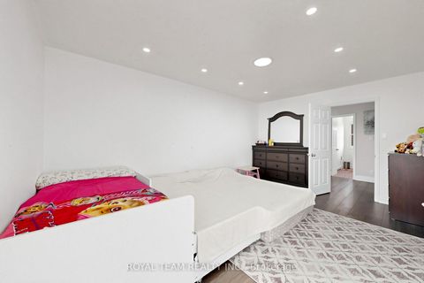 Photo 16 at 28 Ailsa Drive, Keswick North, Georgina