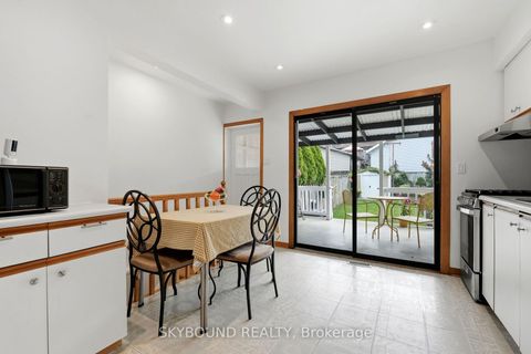 Photo 10 at 313 Silverthorn Avenue, Eglinton West, Toronto